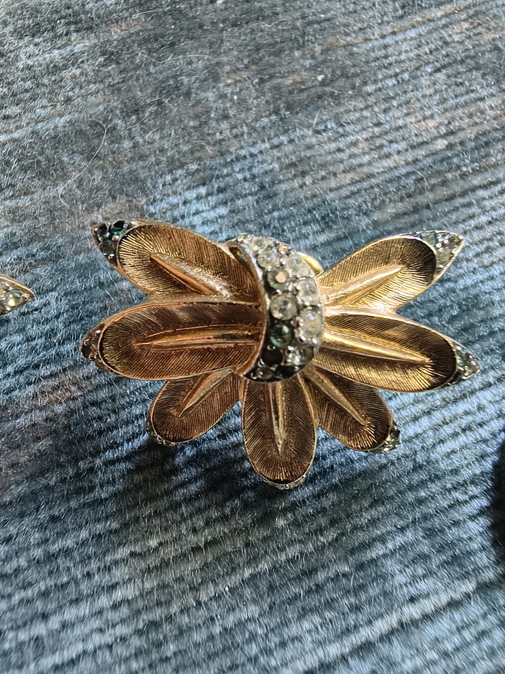 Trifari Vintage Gold Plated Orange Enamel Floral Clip-On Earrings with Gold Trim - Picture 2 of 12